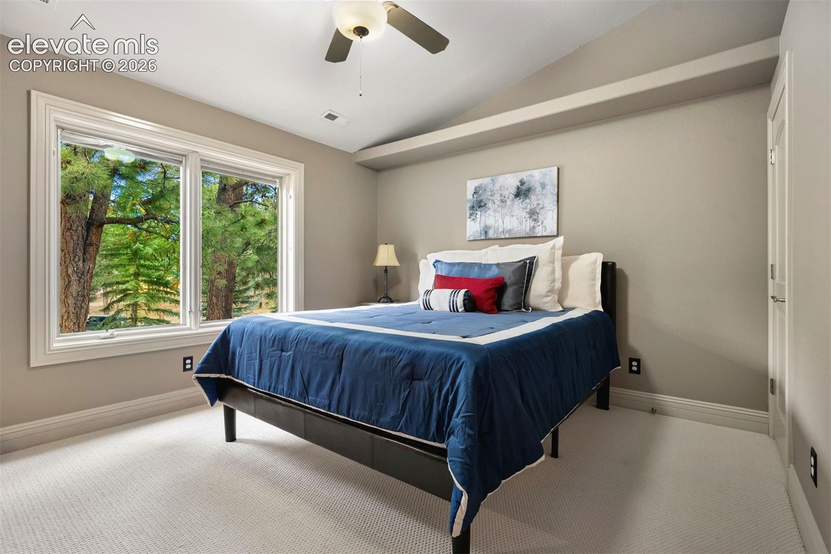 Listing photo 38 for 17507 Colonial Park Drive