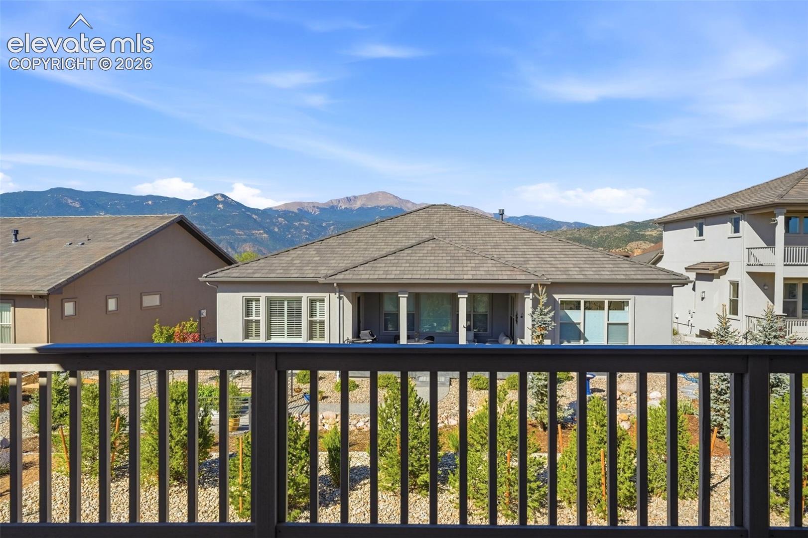 Listing photo 29 for 3414 Crest Hollow View
