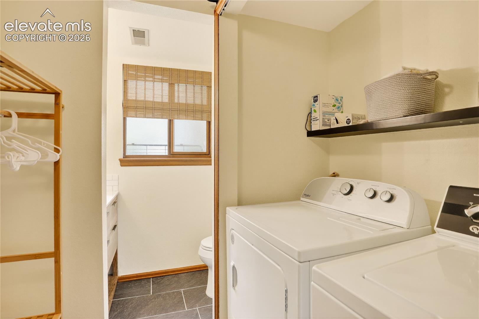 Listing photo 16 for 920 N Grey Eagle Circle