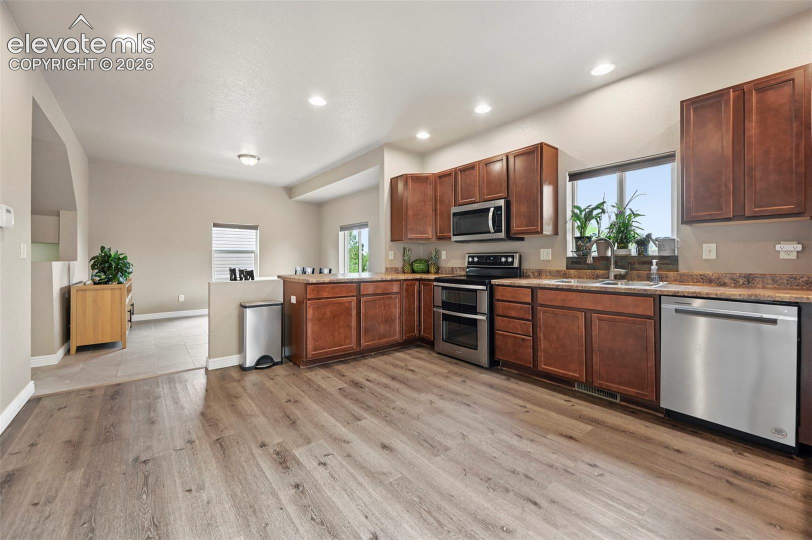 Listing photo 8 for 4268 Marlow Circle