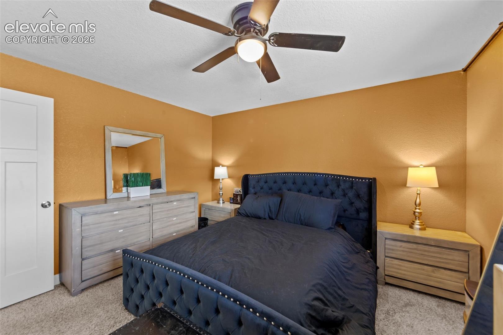 Listing photo 10 for 7503 Fortman Avenue