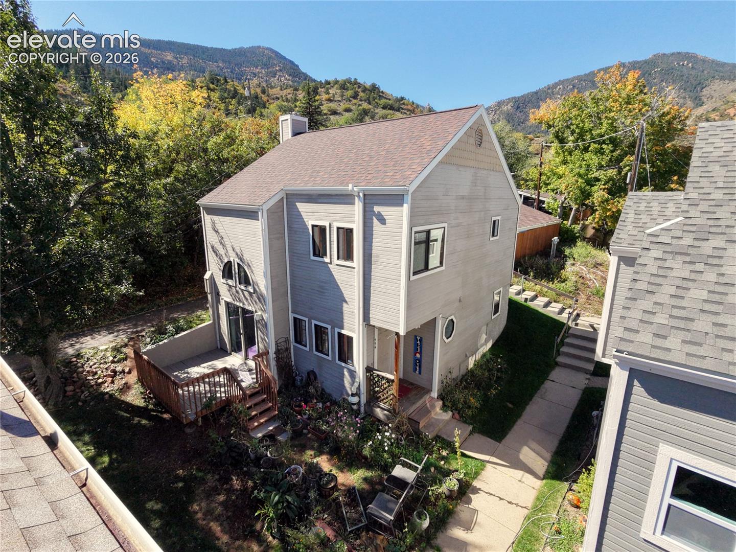 Listing photo 32 for 116 Manitou Place