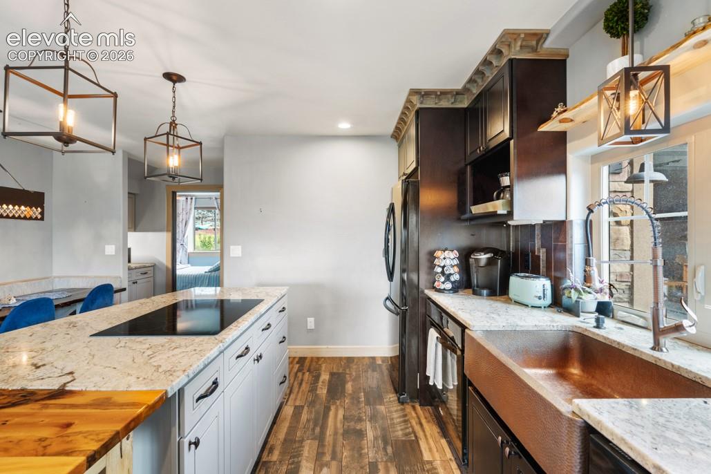Listing photo 42 for 14490 Westchester Drive
