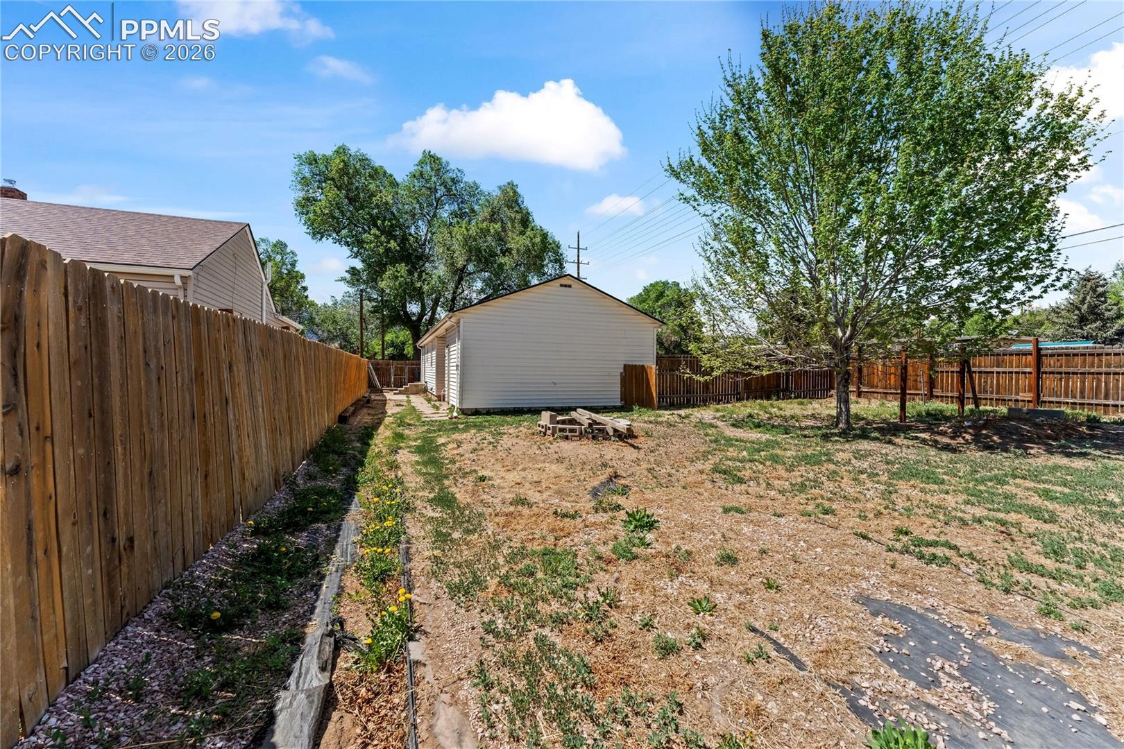 849 Fountain Boulevard, photo 23