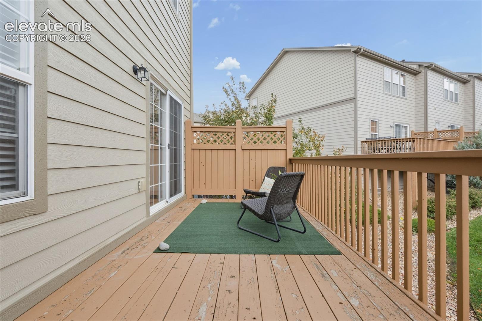 Listing photo 7 for 976 Burning Bush Point