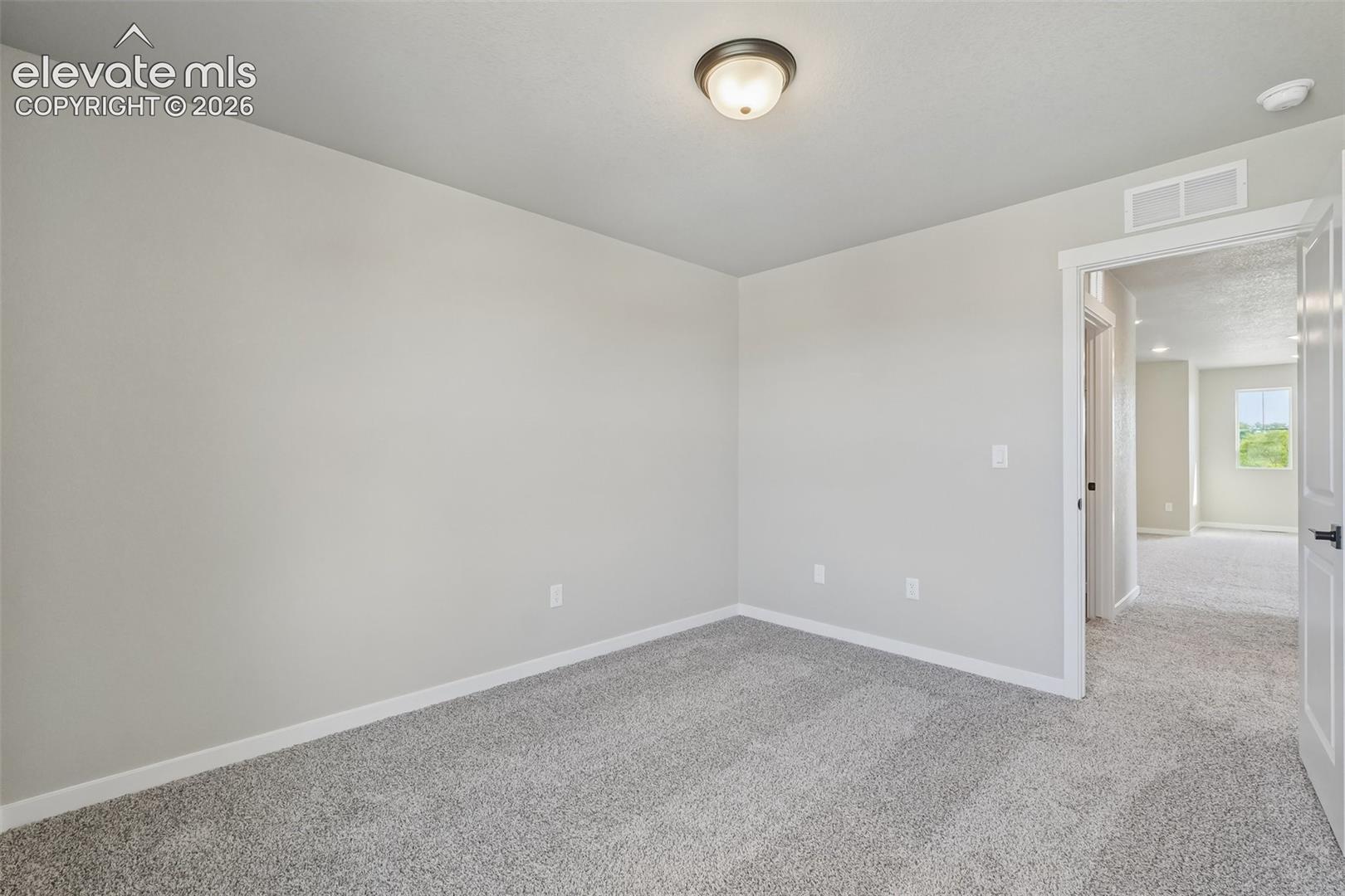 Listing photo 26 for 9696 Blaurock Drive