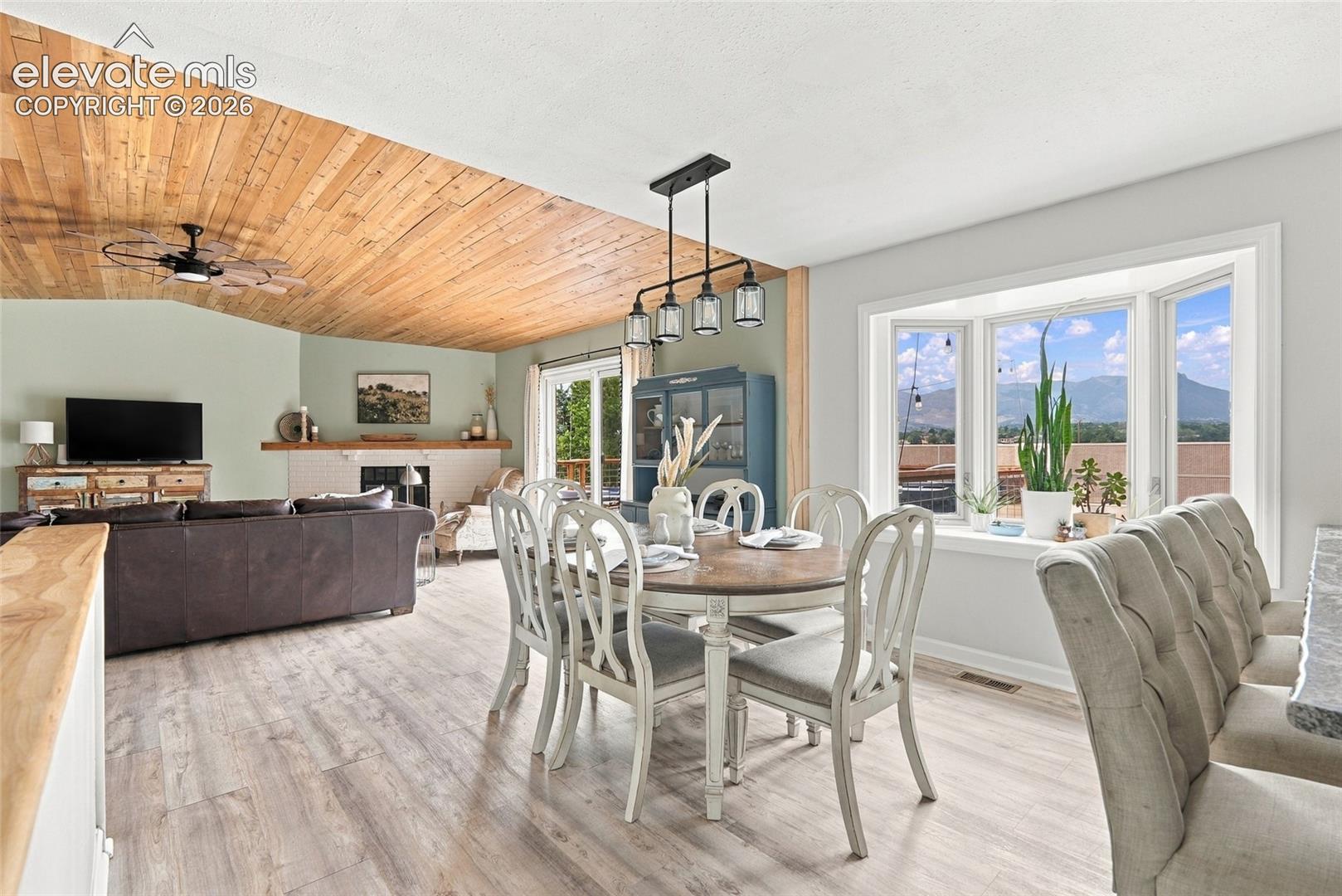 Listing photo 12 for 6326 Pulpit Rock Drive