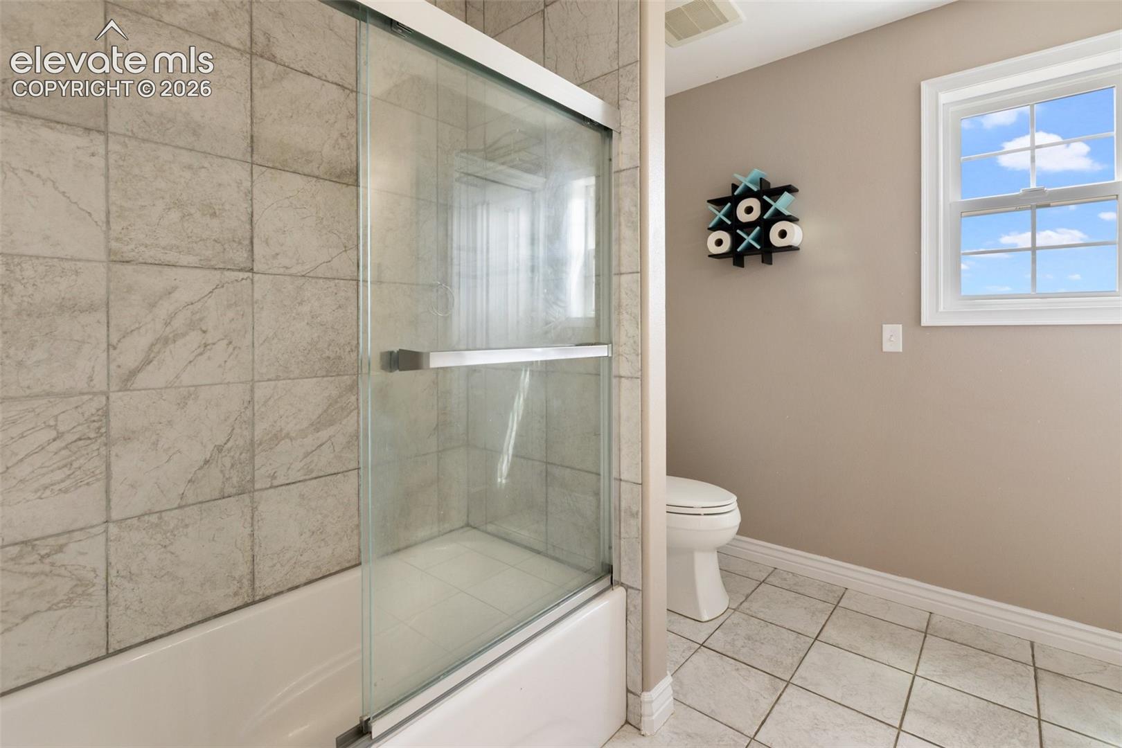 Listing photo 34 for 127 Carlton Circle
