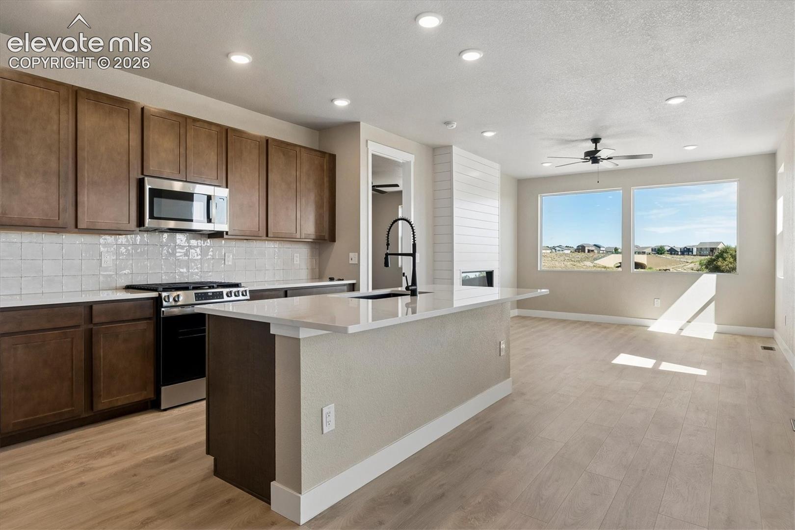 Listing photo 6 for 7899 Grey Bark Way