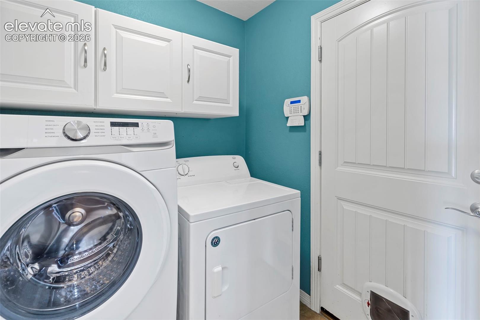 Listing photo 12 for 7794 Landover Lane