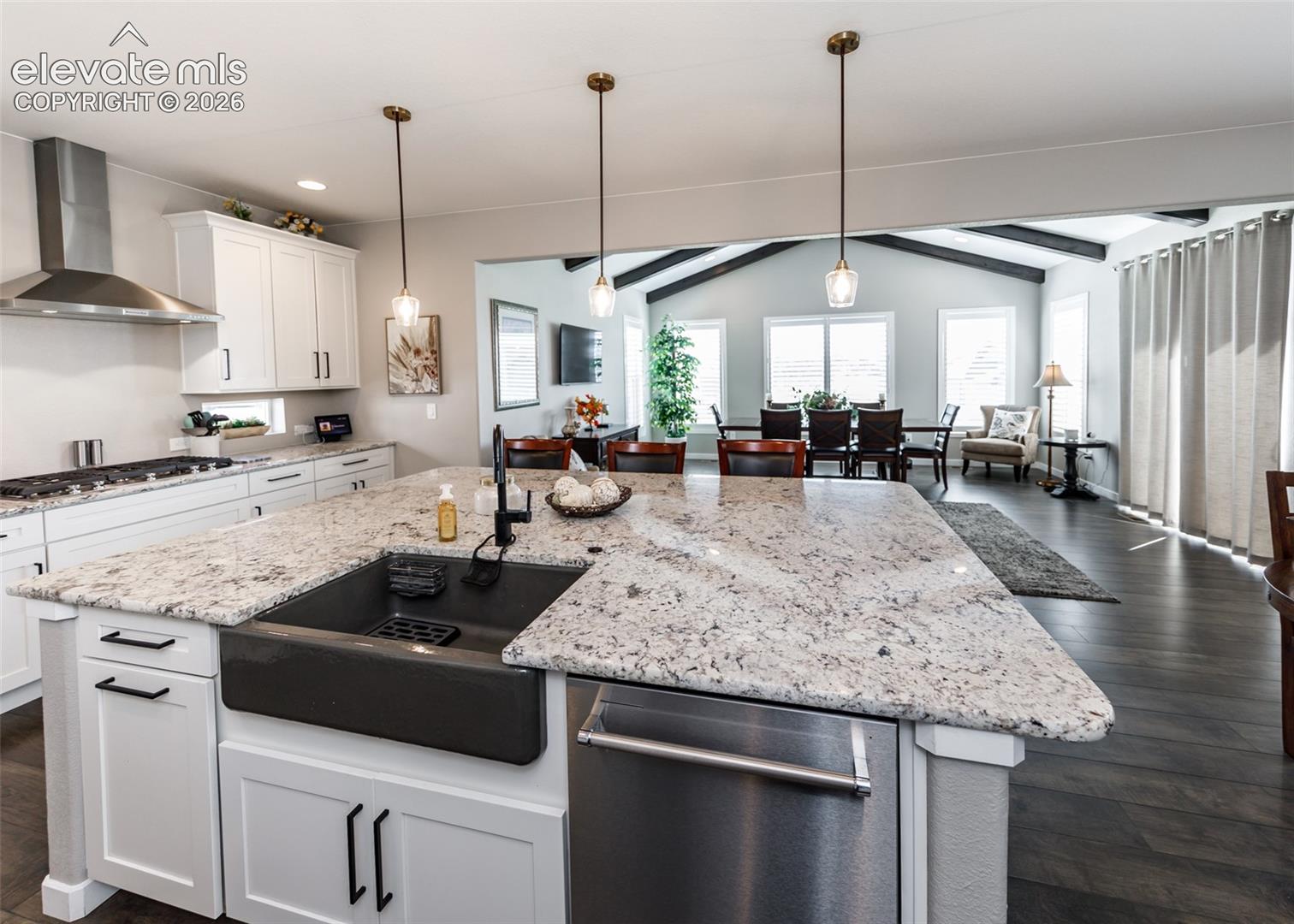 Listing photo 13 for 2363 Merlot Drive
