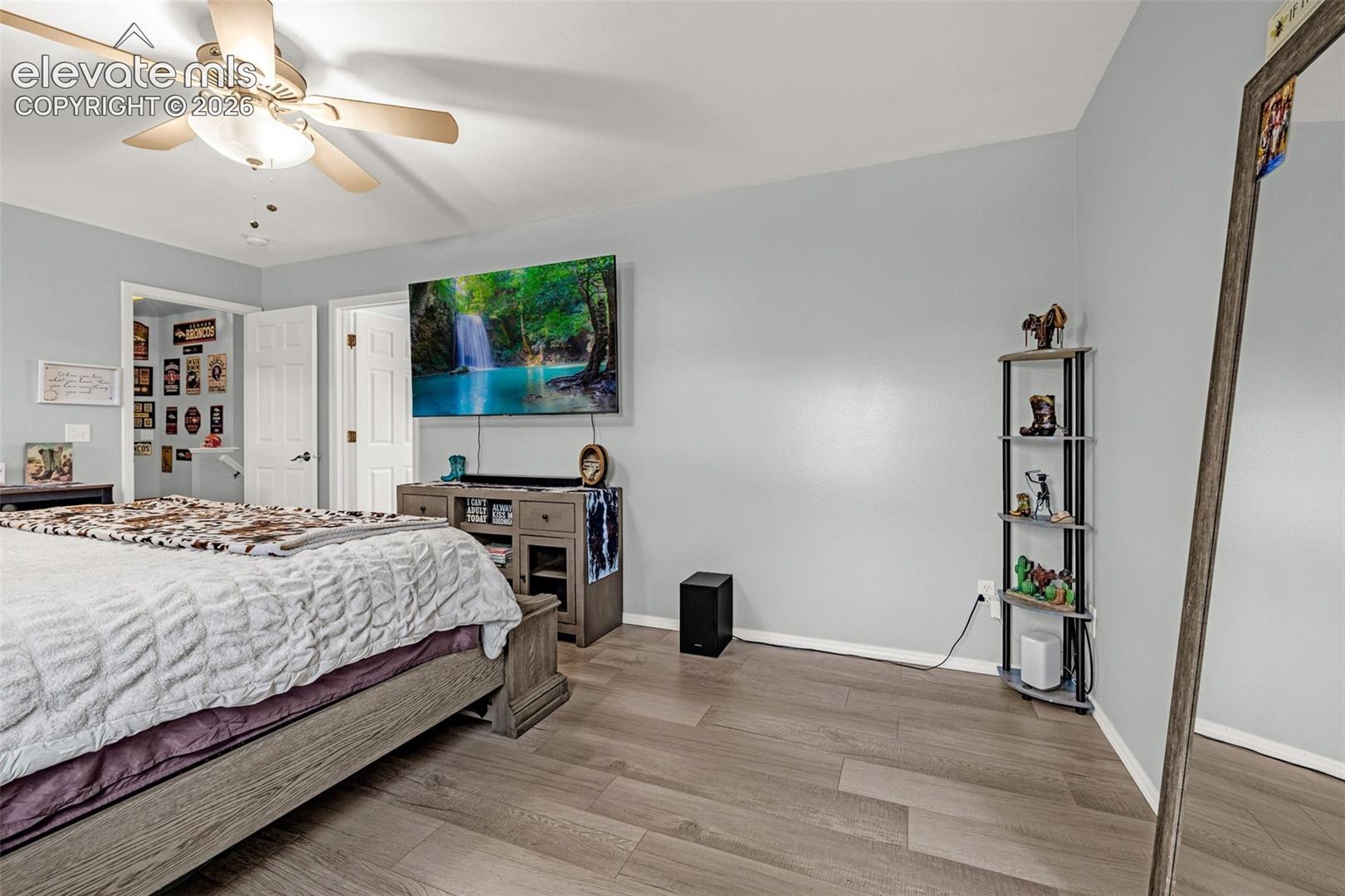 Listing photo 16 for 15628 Dawson Creek Drive