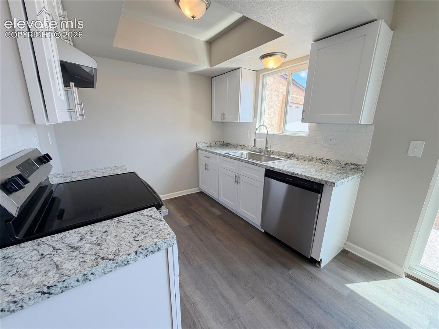 Listing photo 10 for 3075 Starlight Circle