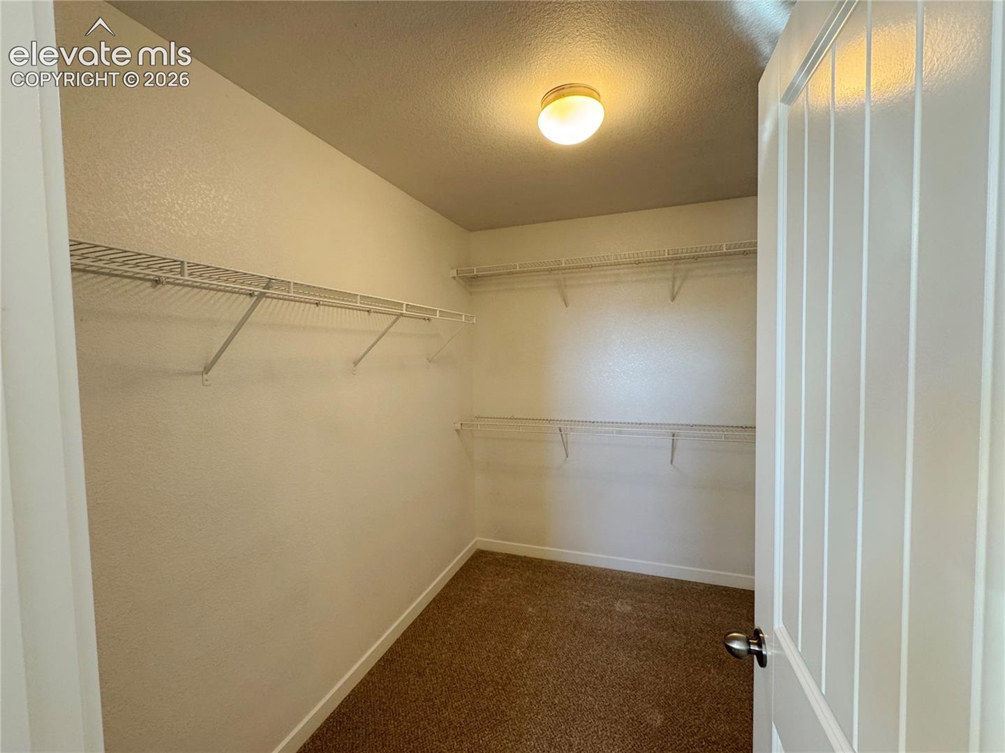 Listing photo 34 for 7961 Sandsmere Drive