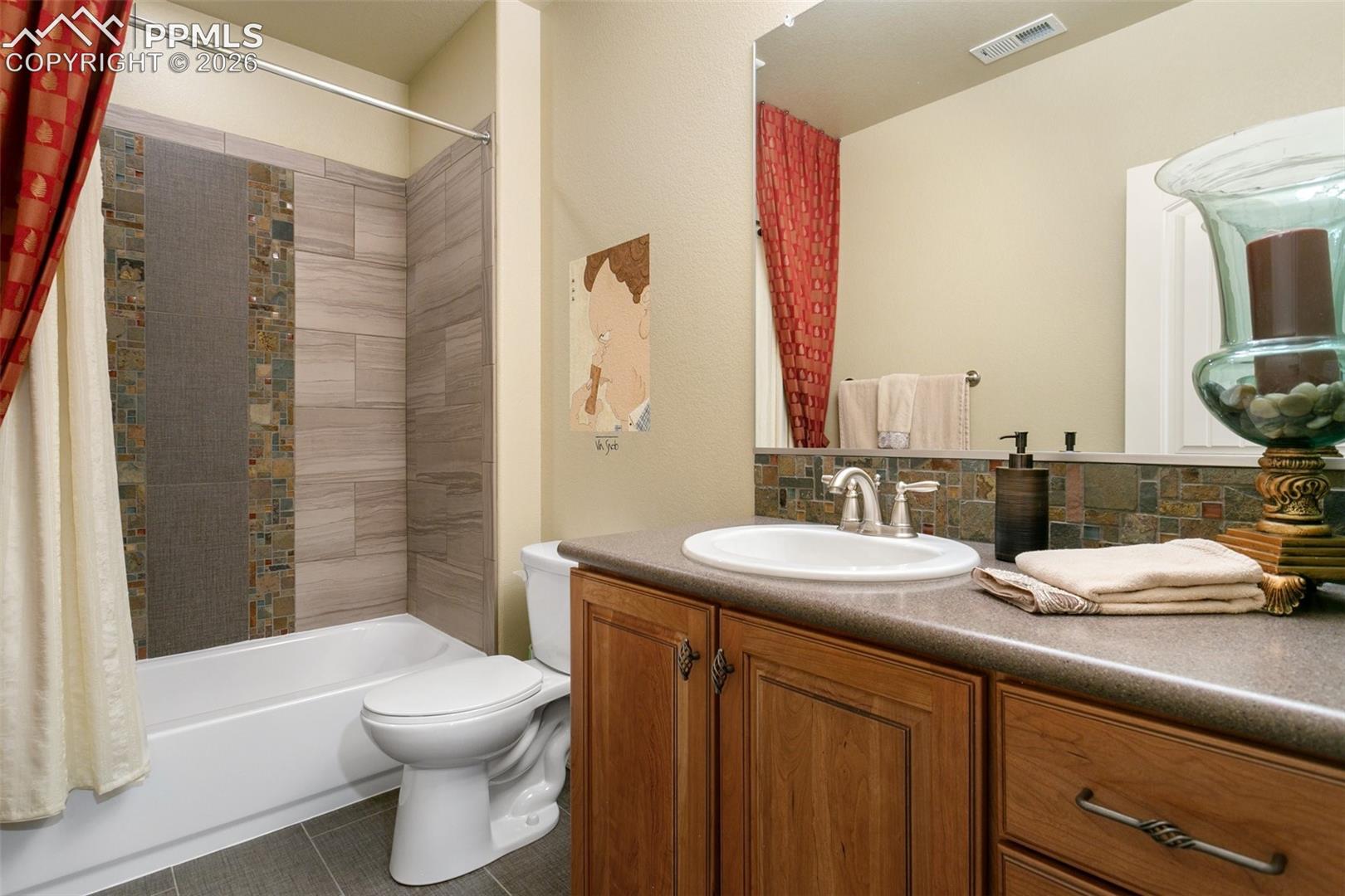Listing photo 32 for 2328 Margaux Valley Way