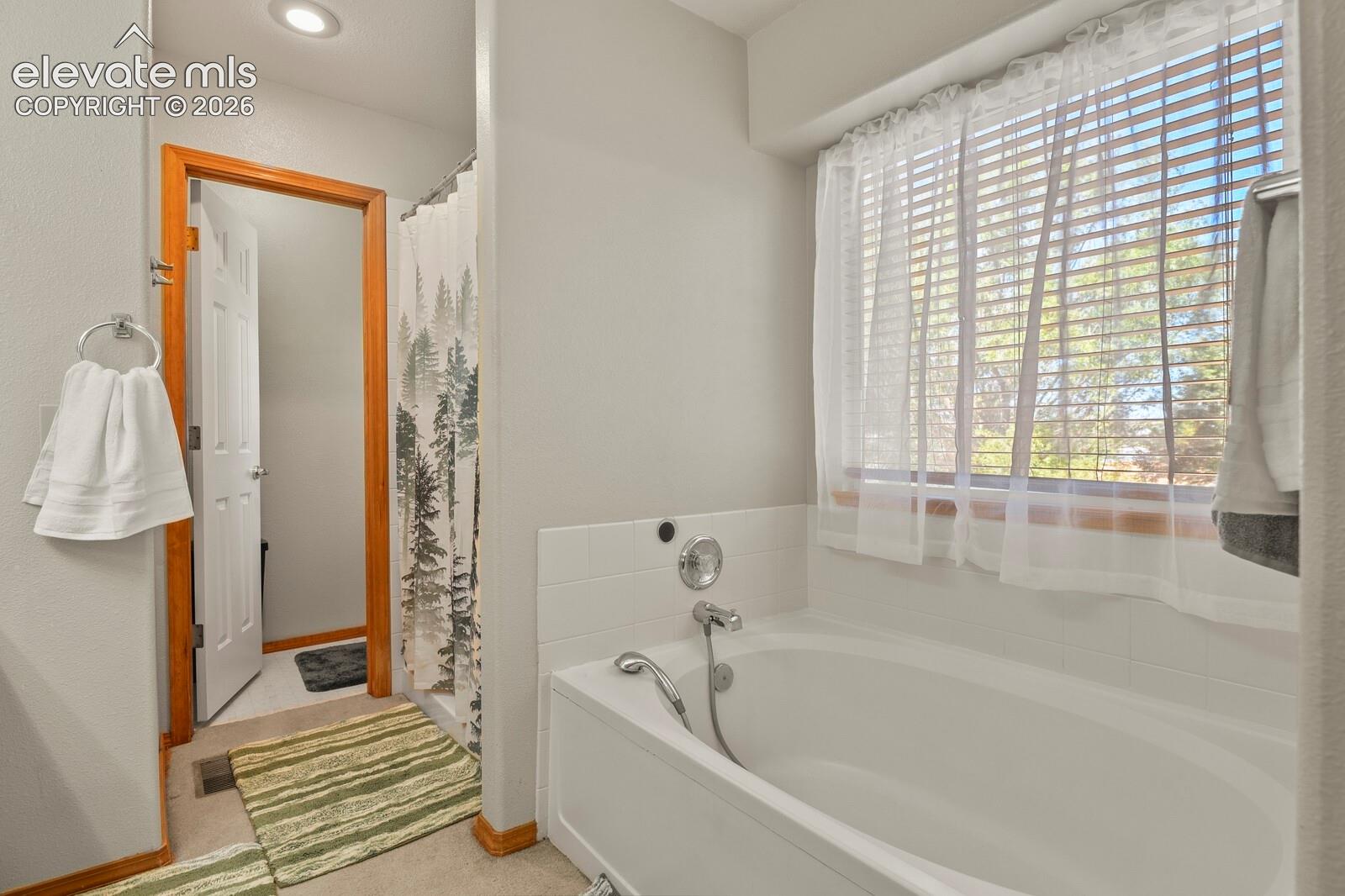 Listing photo 22 for 4912 Chariot Drive