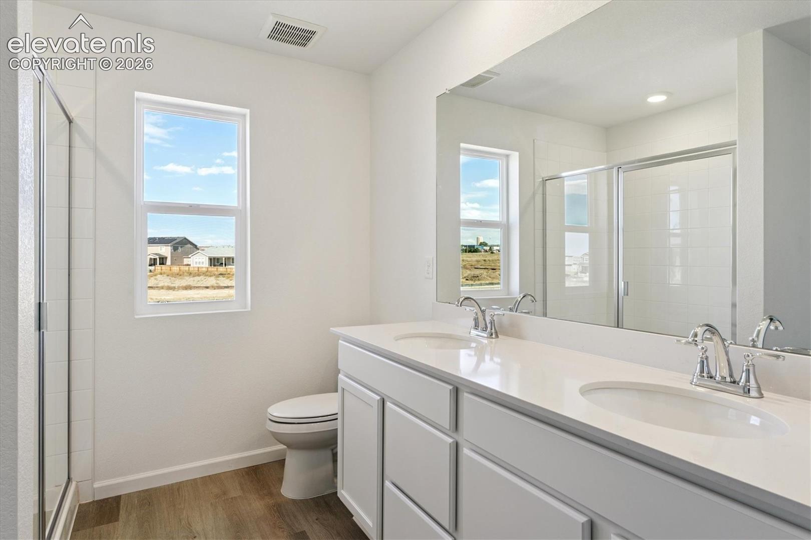 Listing photo 14 for 2513 Milano Way