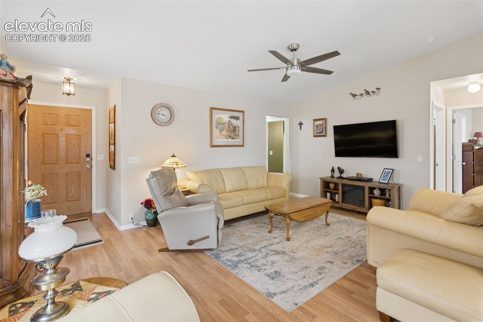 Listing photo 7 for 9351 Bethpage Road