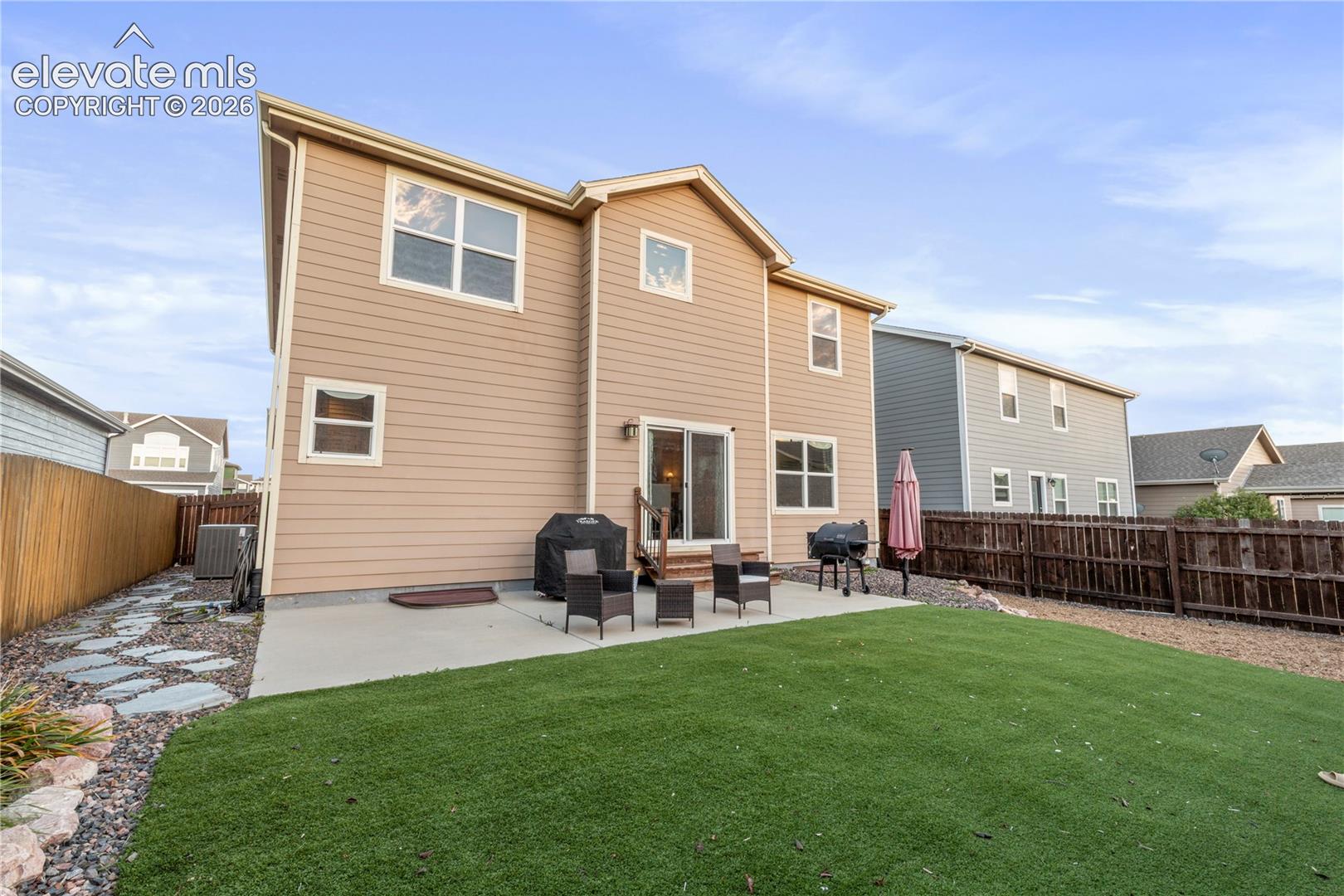 Listing photo 24 for 7886 Wagonwood Place