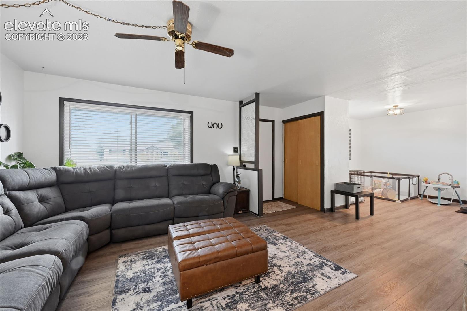 Listing photo 11 for 2637 Waldean Street