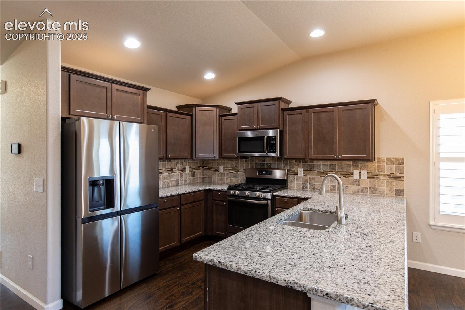Listing photo 4 for 11395 Rill Point