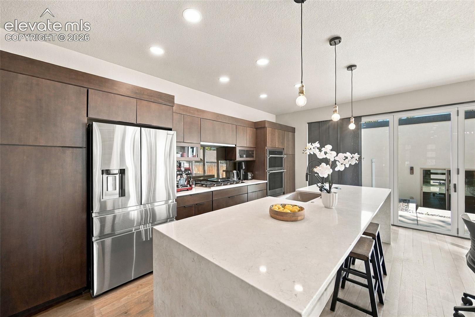 Listing photo 9 for 1319 W Colorado Avenue