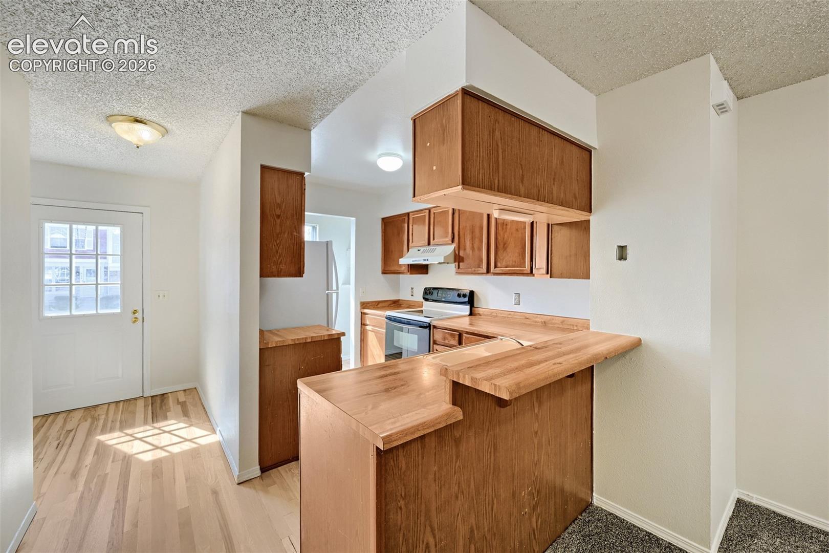 Listing photo 9 for 4128 Charleston Drive
