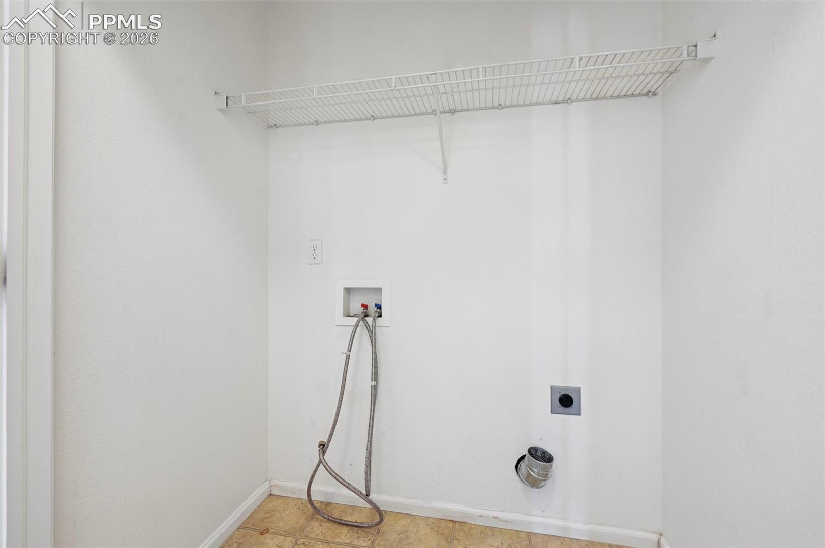Listing photo 16 for 8141 Snow Bowl Heights