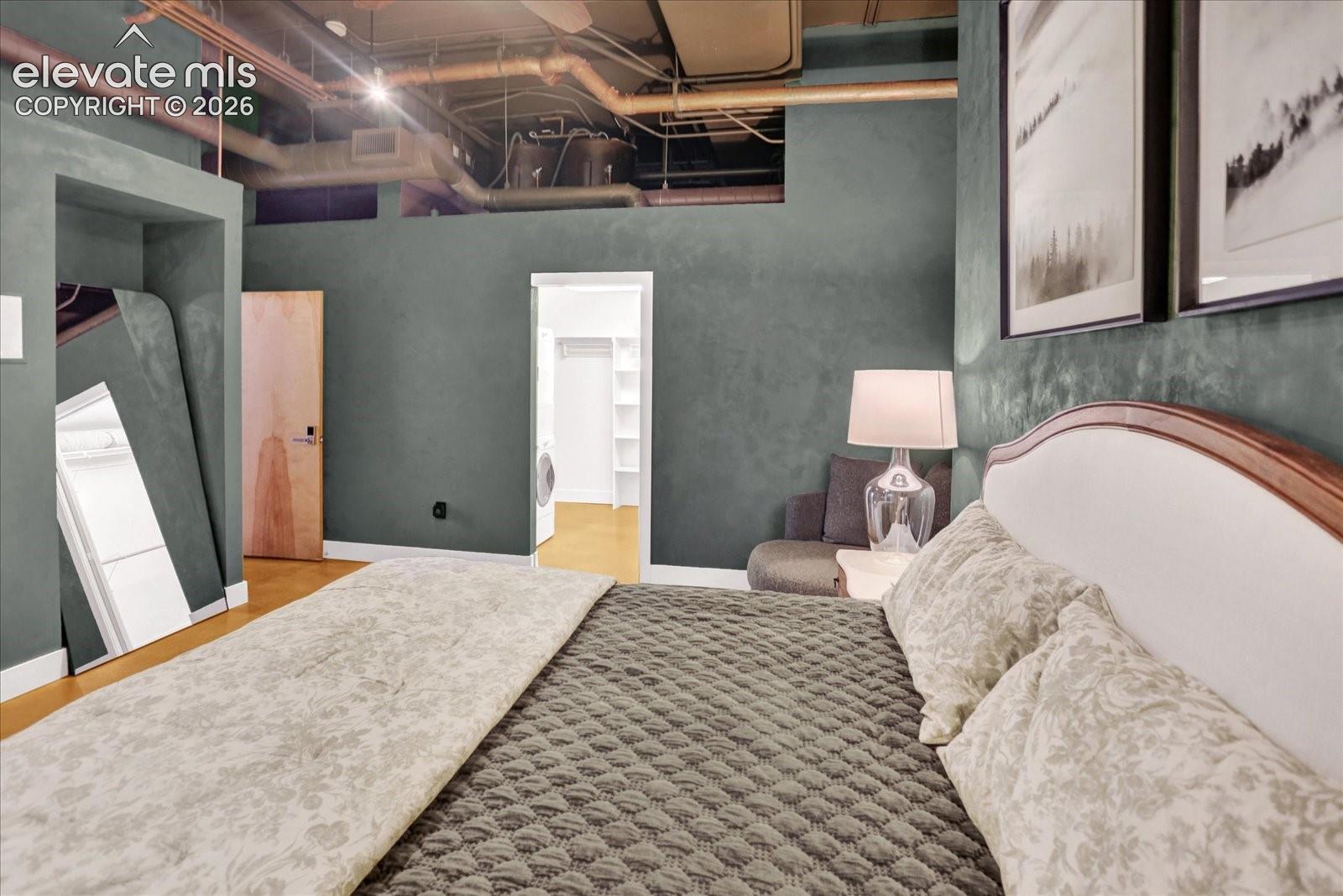 Listing photo 20 for 101 N Tejon Street 460
