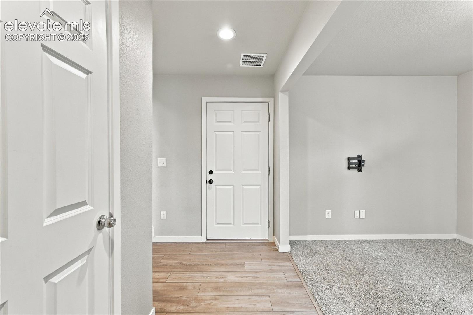 9149 Castlebear Drive, photo 6