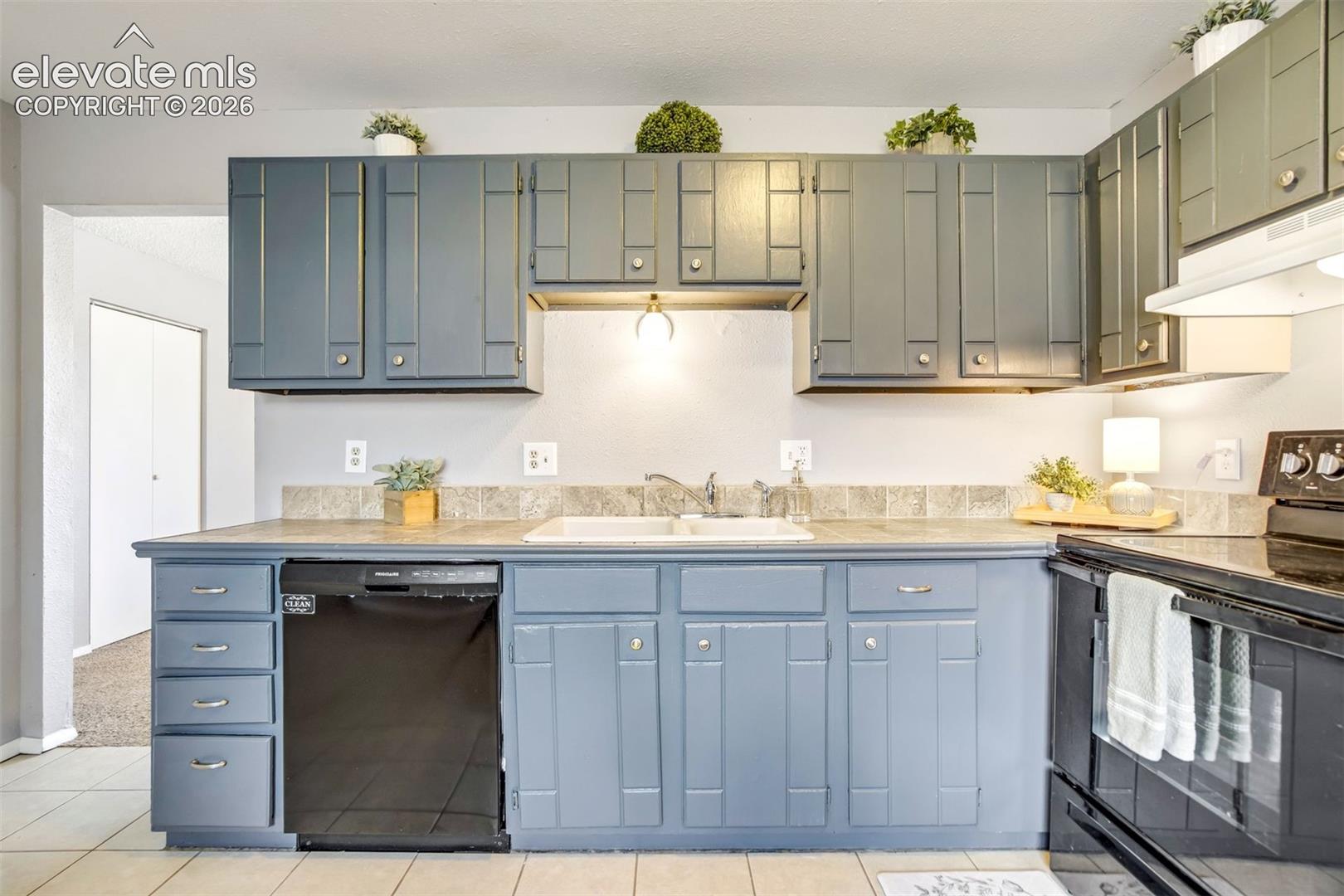 Listing photo 8 for 2408 Tucci Lane