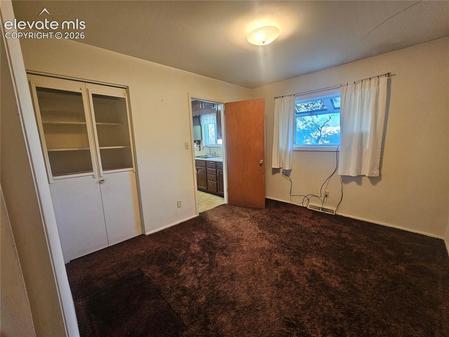 Listing photo 11 for 25 Minden Circle