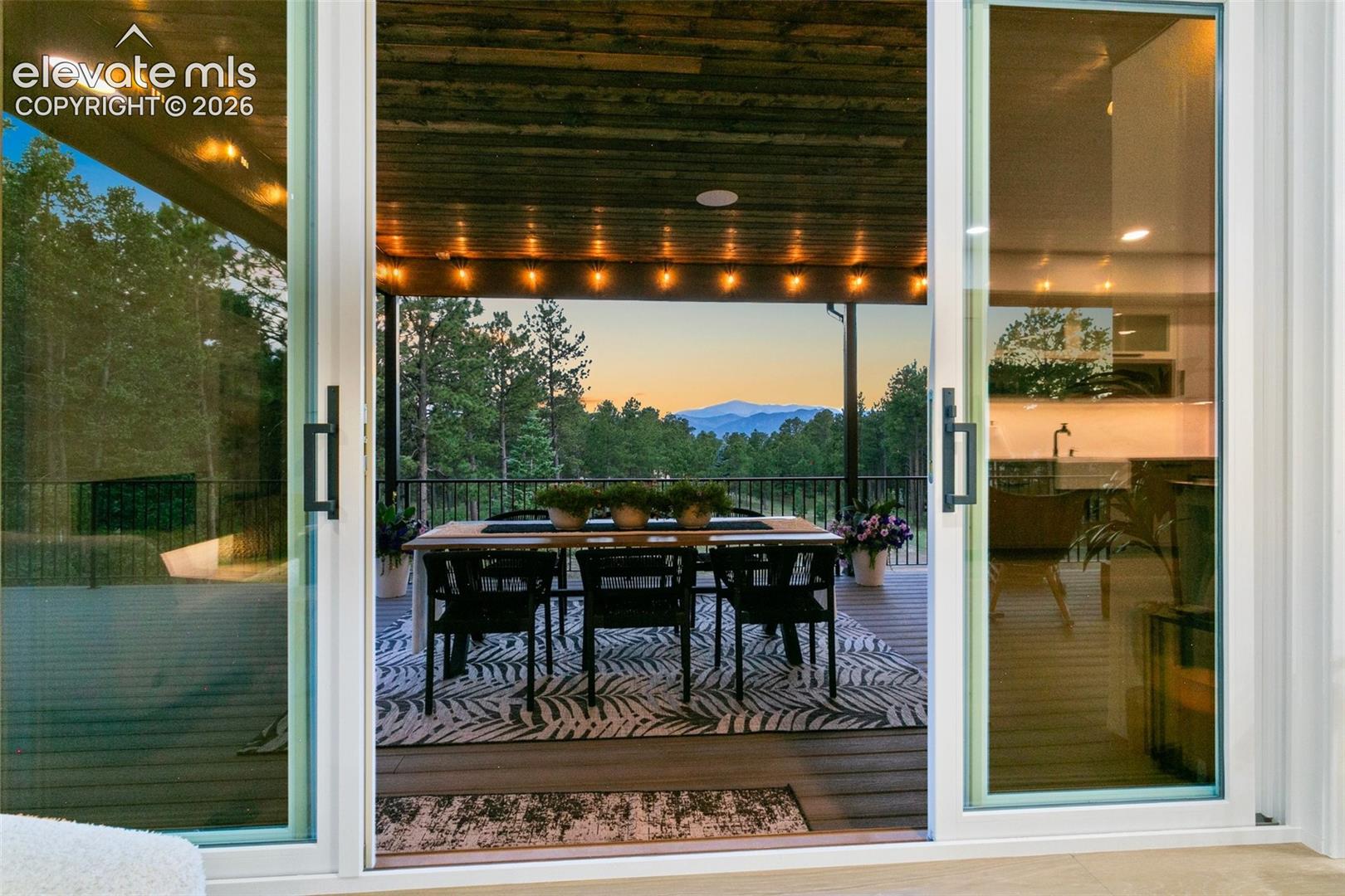 Listing photo 15 for 17270 Colonial Park Drive