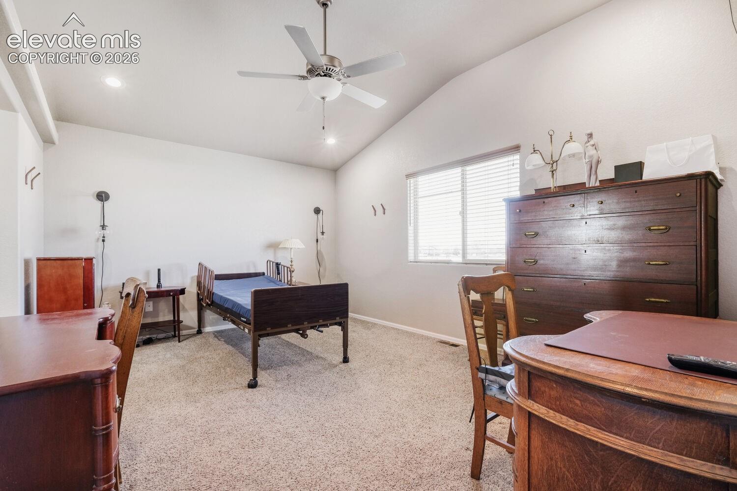 Listing photo 13 for 555 N Verbena Drive