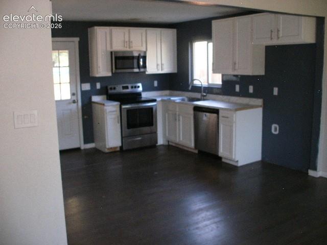 Listing photo 15 for 1140 Florence Avenue