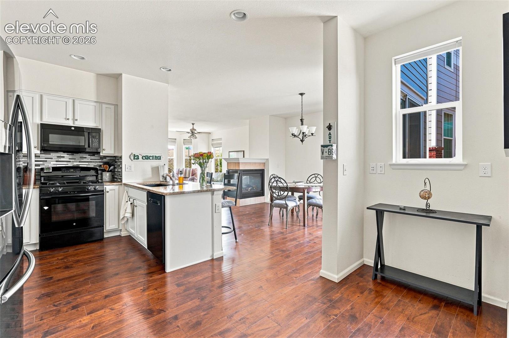 Listing photo 11 for 4298 N Meadows Drive