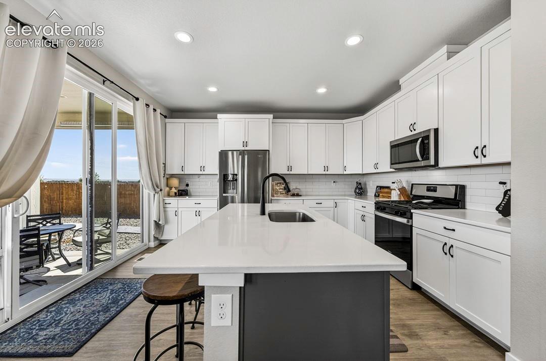Listing photo 13 for 22060 Cattlemen Run