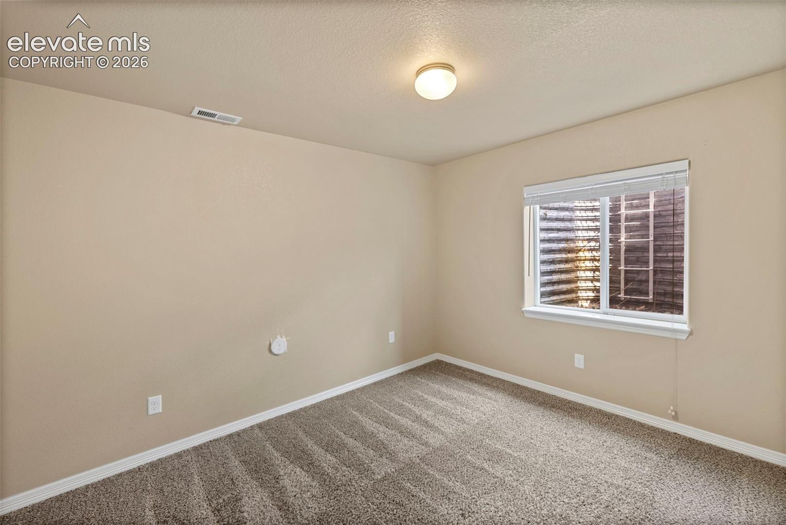 Listing photo 30 for 7794 Landover Lane