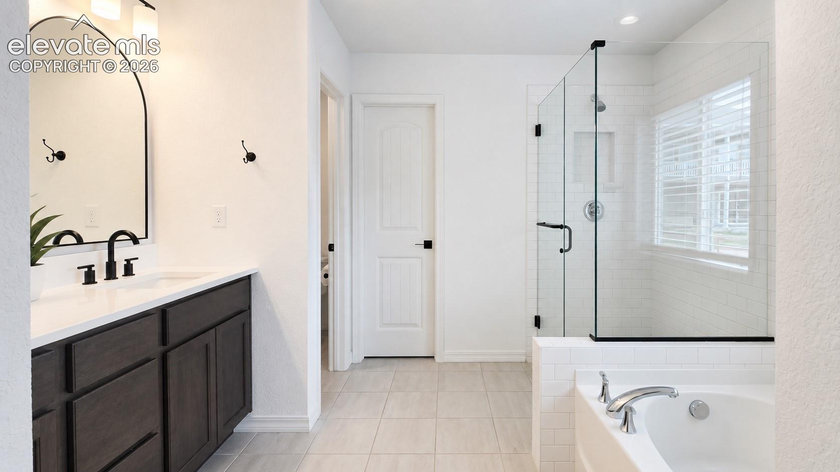 6463 Rolling Creek Drive, photo 15