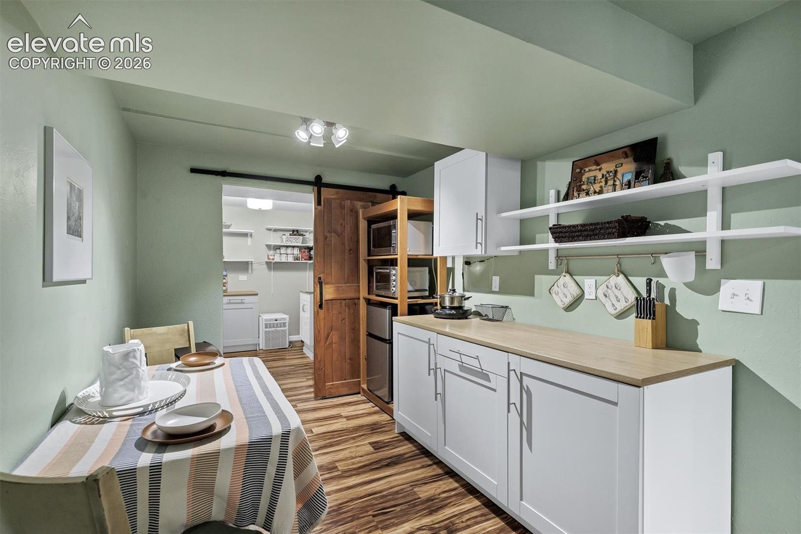 Listing photo 23 for 5168 Austerlitz Drive