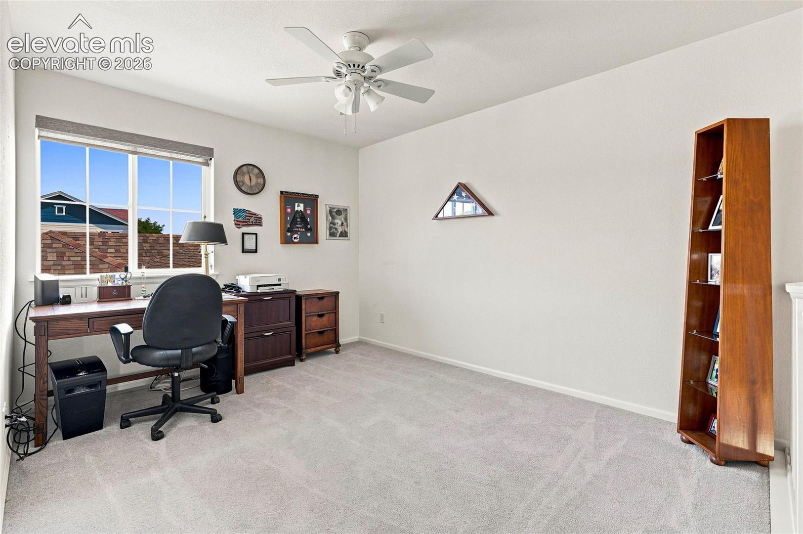 Listing photo 15 for 4298 N Meadows Drive