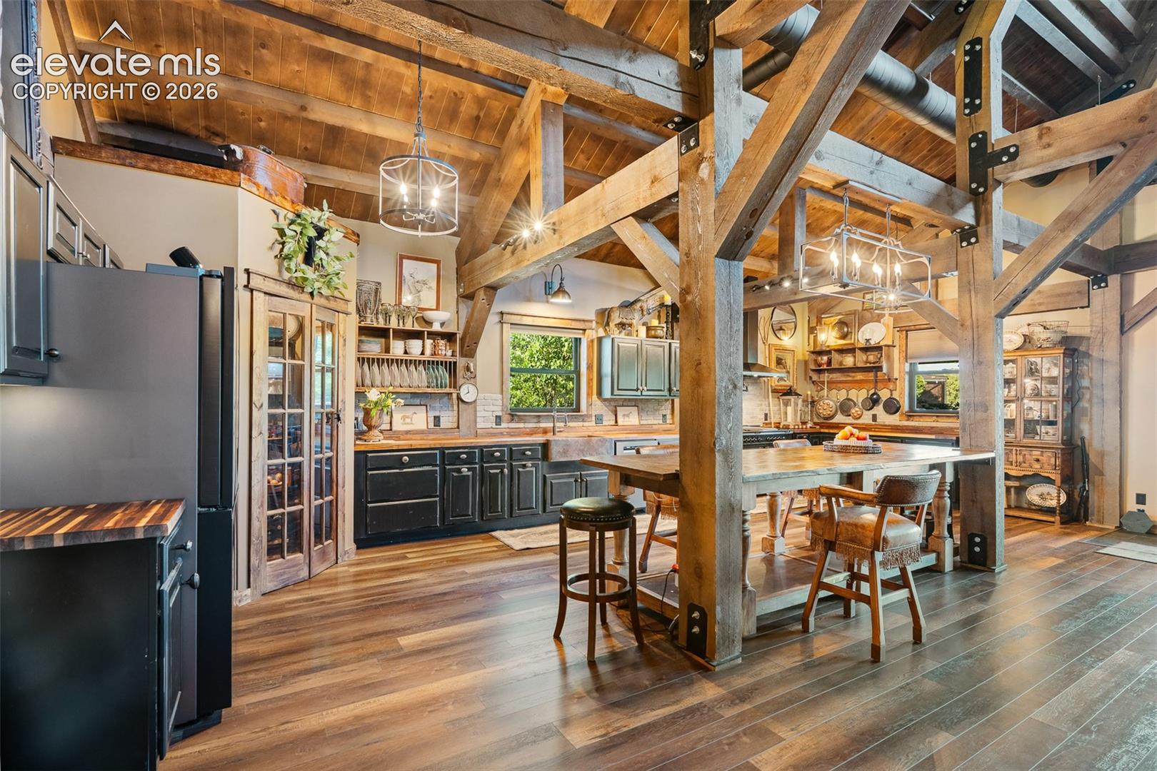 Listing photo 17 for 7445 Pinon Heights NA