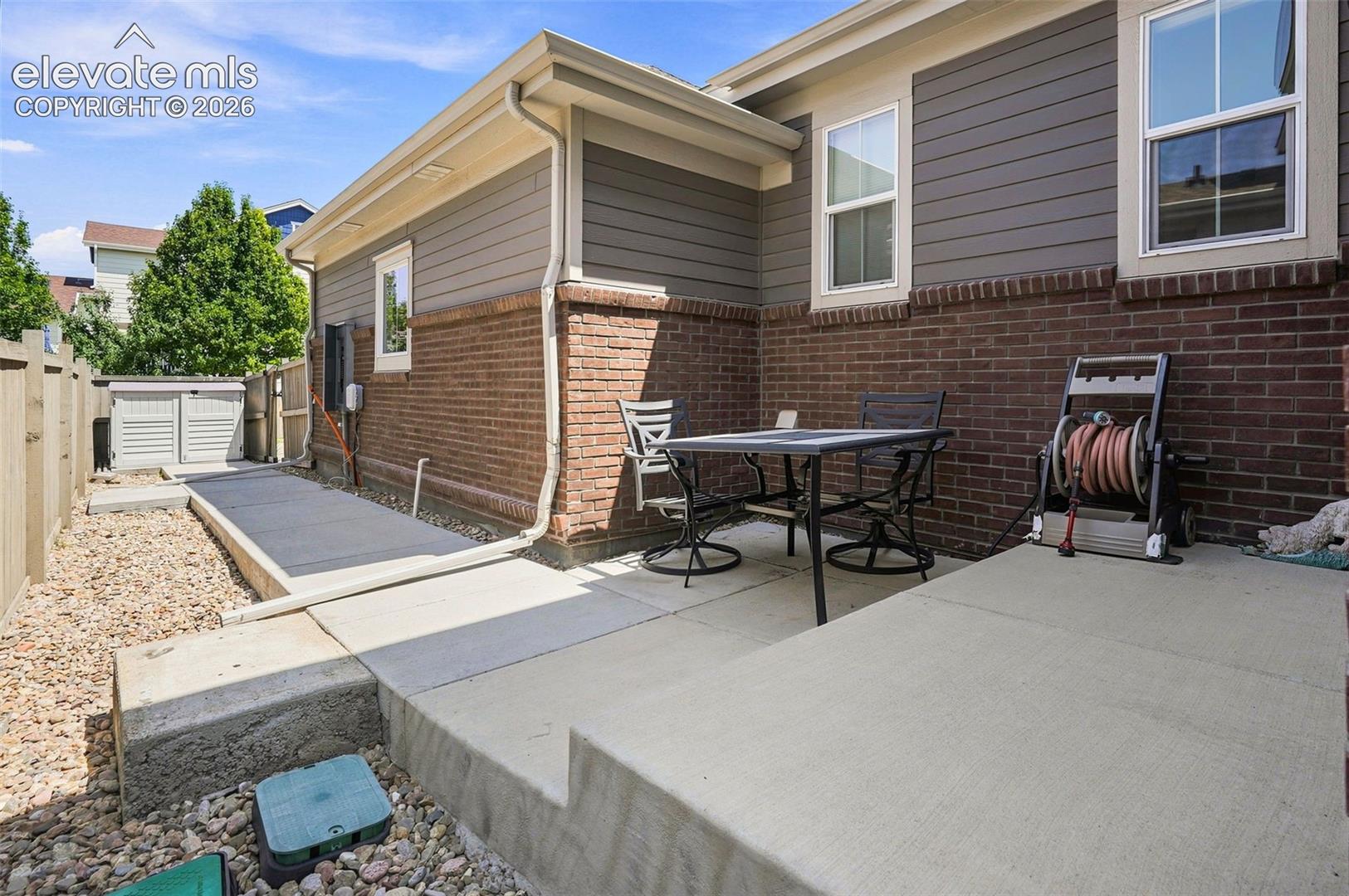 Listing photo 23 for 4298 N Meadows Drive