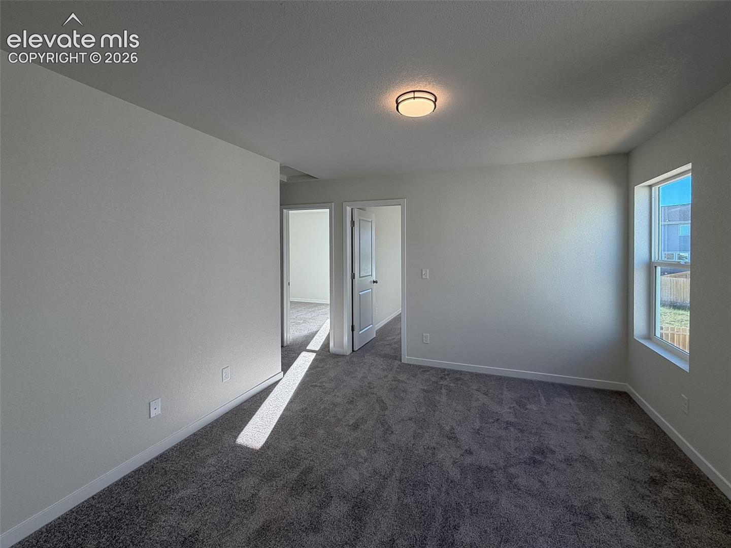 Listing photo 13 for 8515 Blue Feather Loop