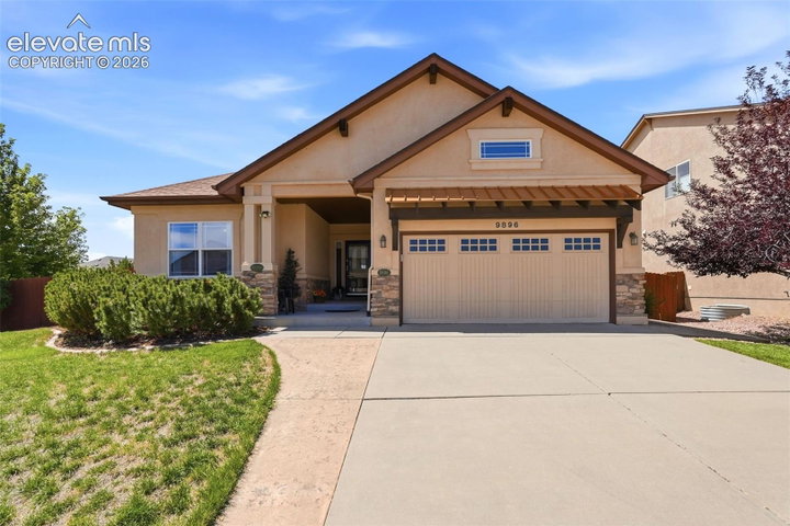 9896 Kings Canyon Drive — listing photo