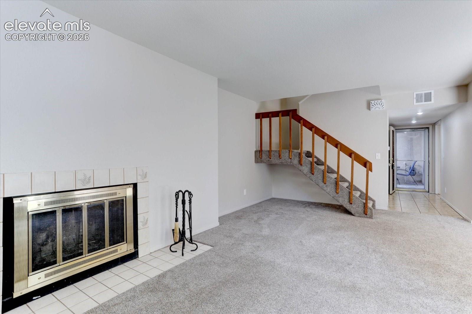 Listing photo 6 for 3330 Templeton Gap Road 55