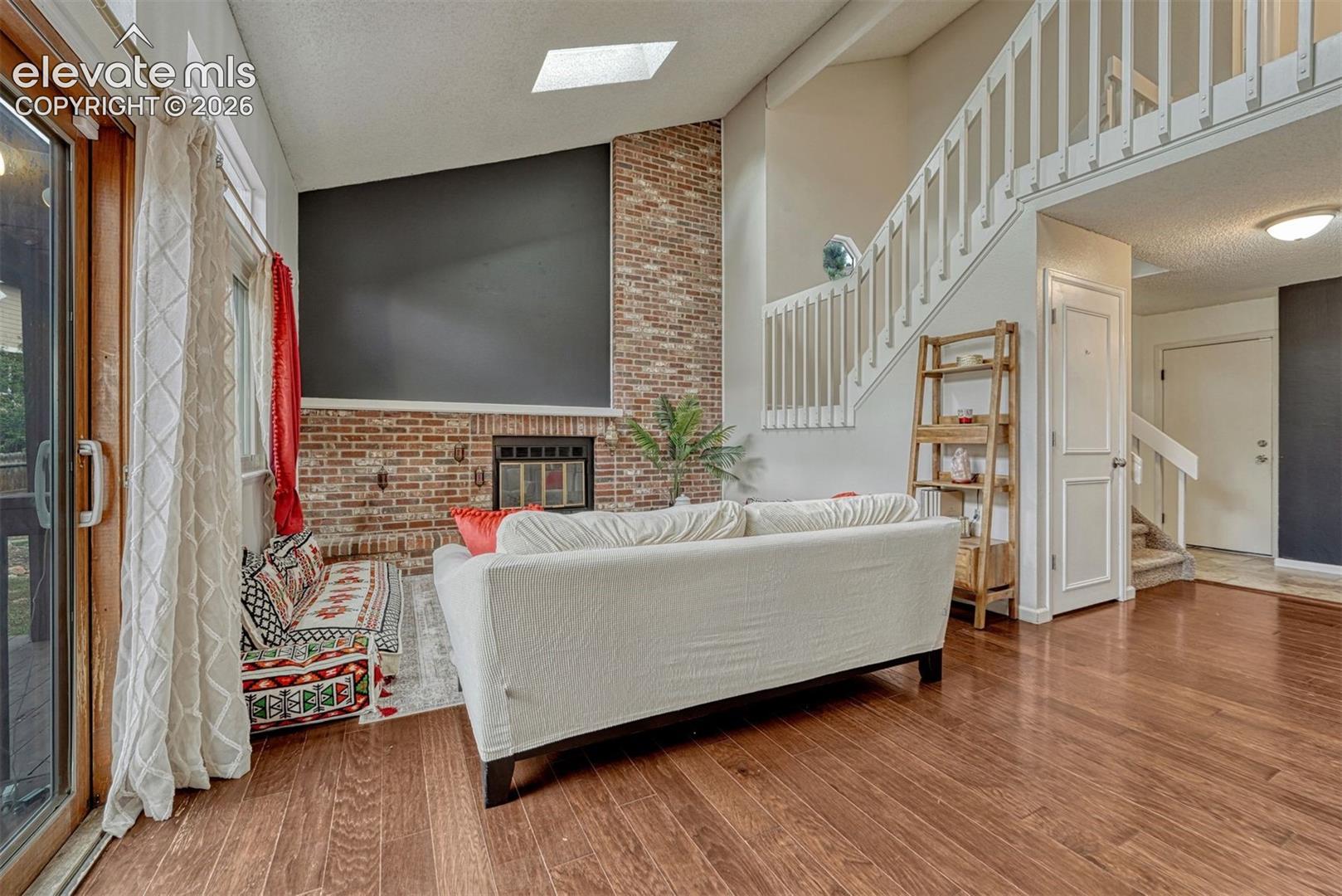 Listing photo 11 for 7510 Hickorywood Drive
