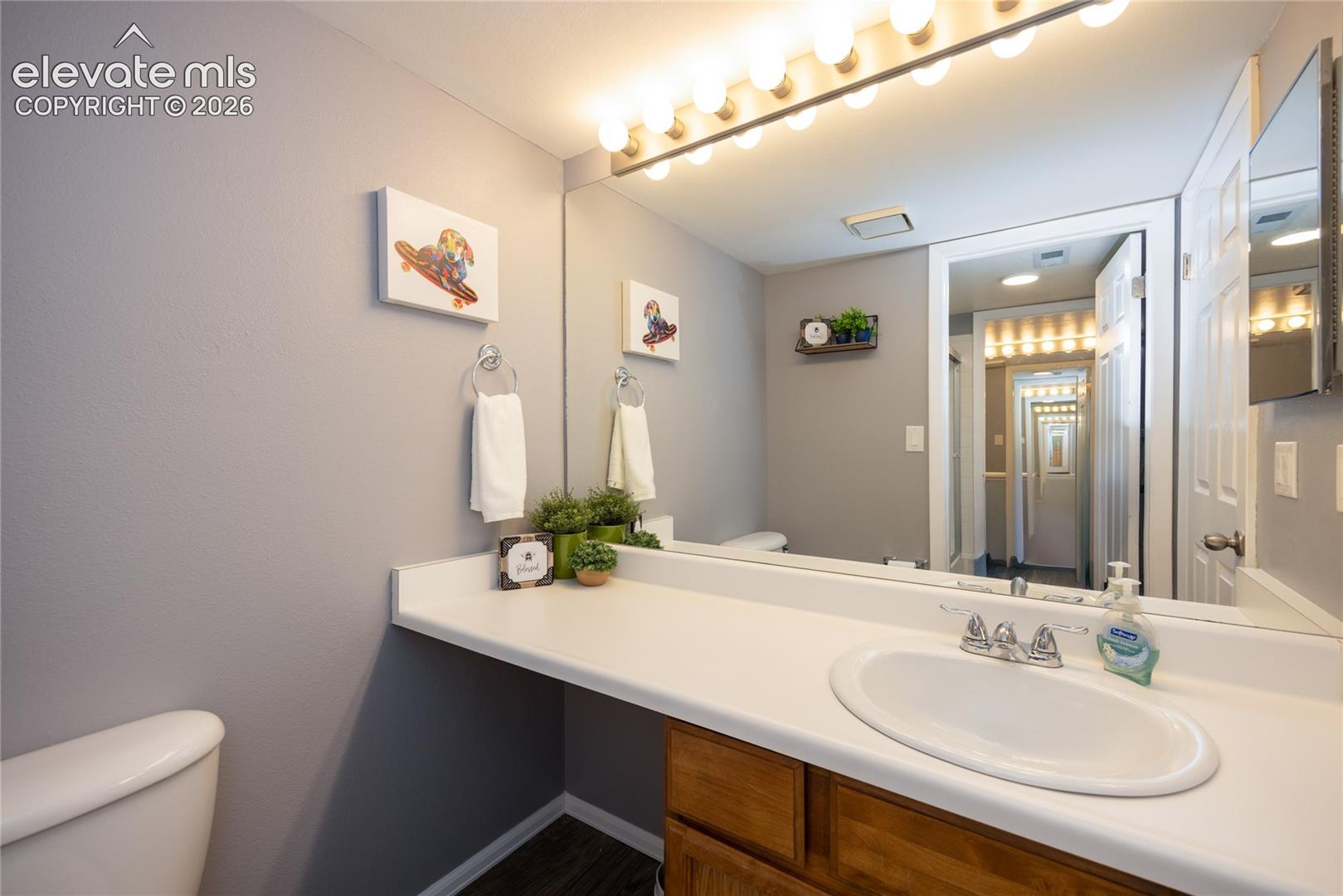 140 Rockrimmon Boulevard, photo 15