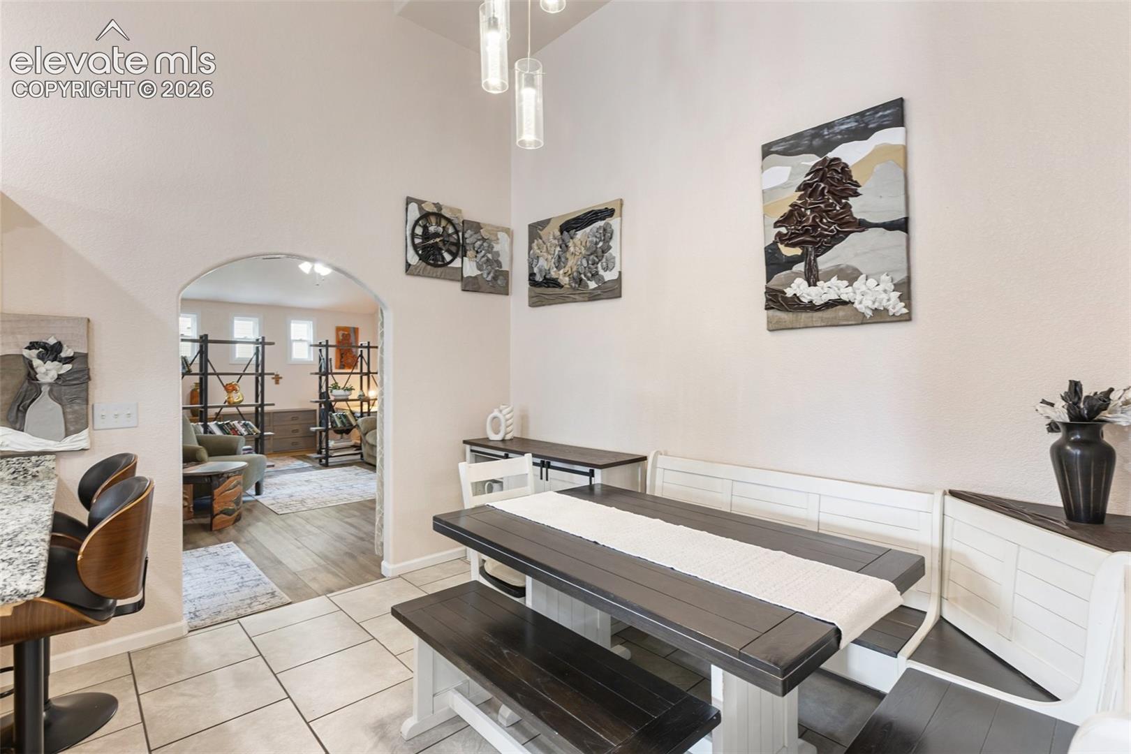 Listing photo 11 for 615 Twinflower Drive