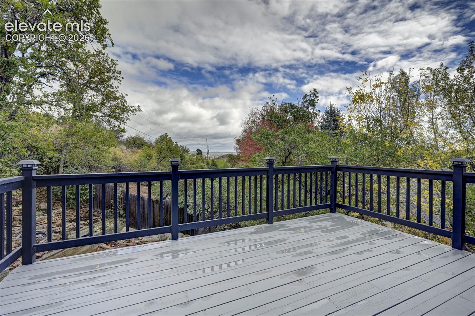 Listing photo 14 for 1018 Zodiac Drive